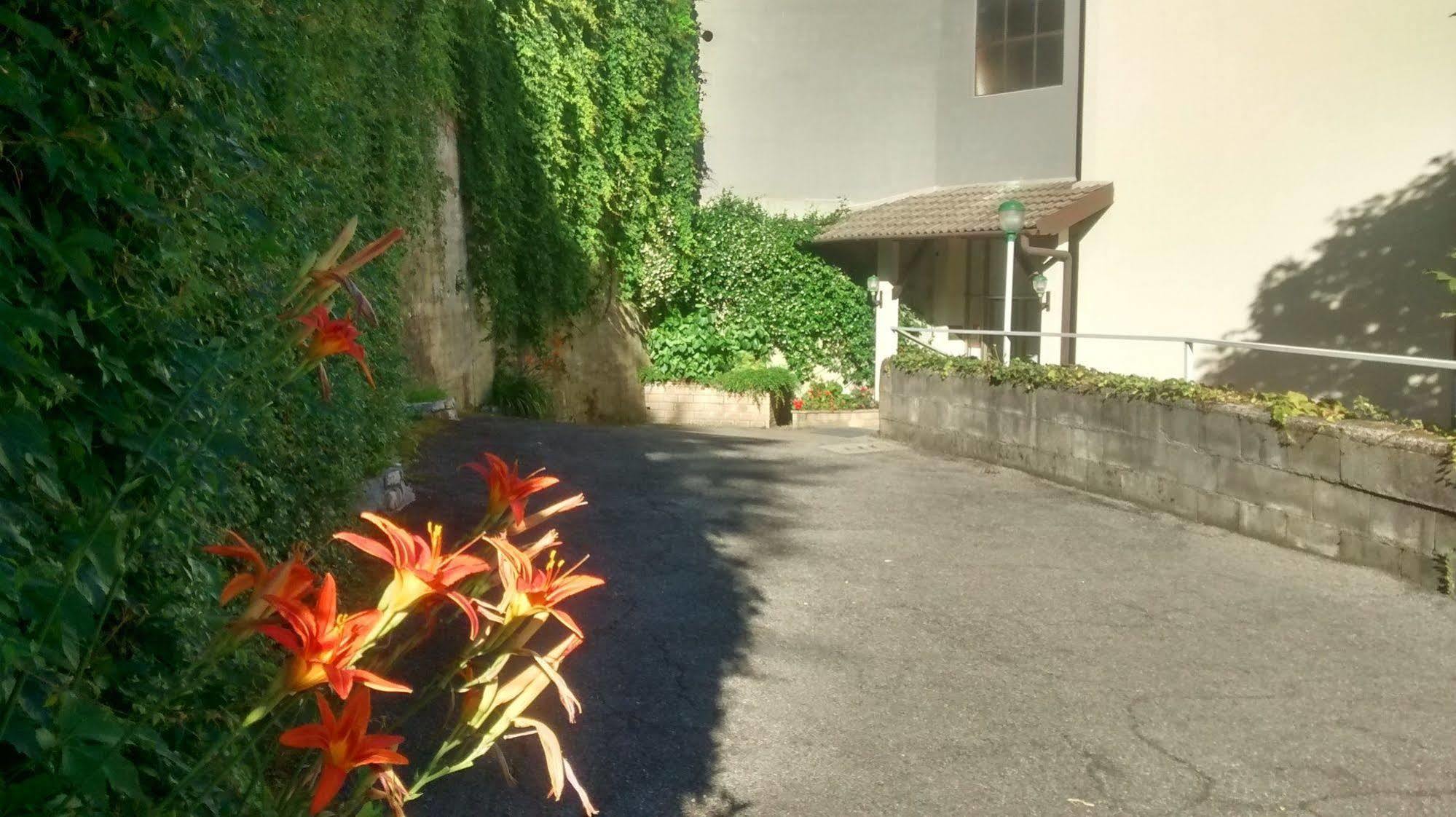 Hotel Glavjc トルノ エクステリア 写真
